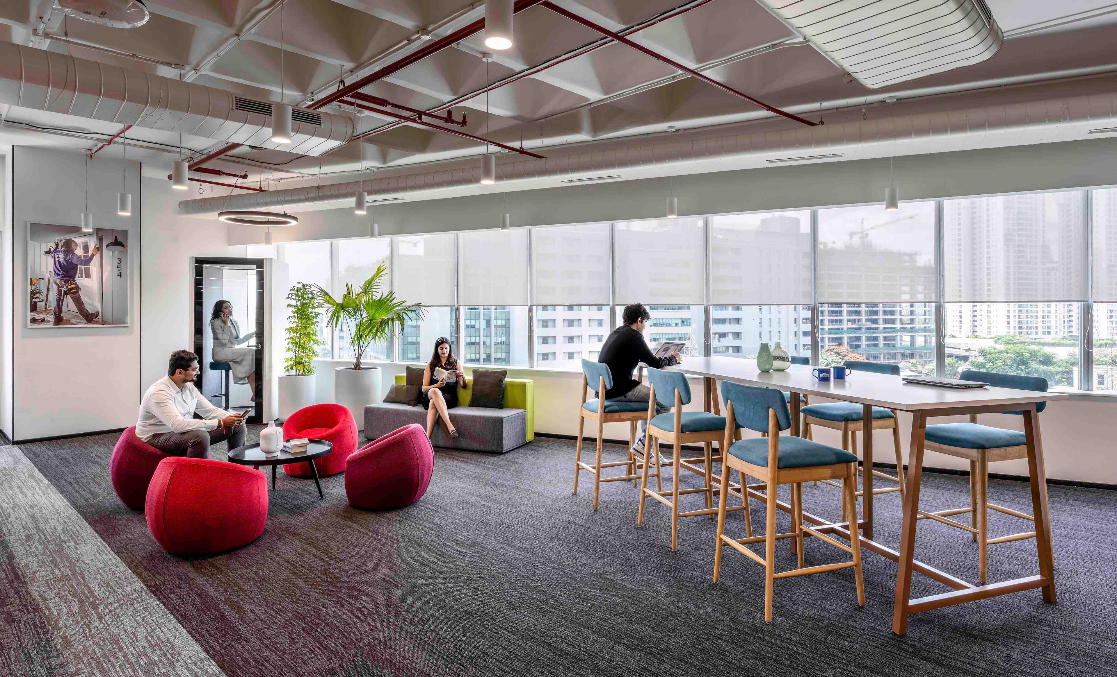 main/case-studies/lowes-bangalore/lowes-bangalore-solution.jpg